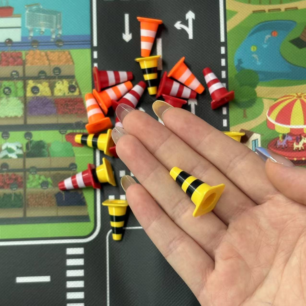 مجموعة لعب إشارات المرور الصغي - مراجعة Kids Educational Resources وسعره